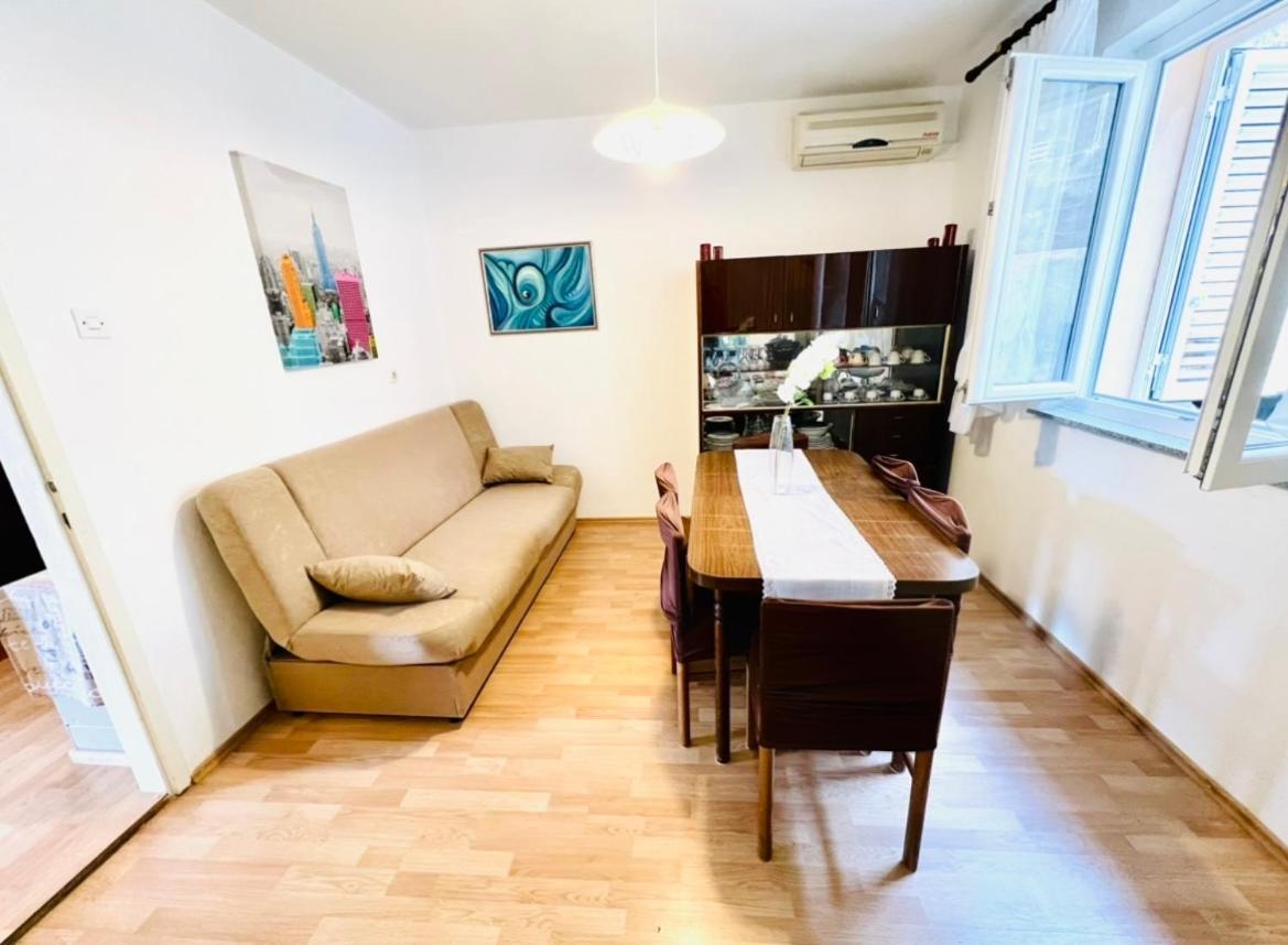 Apartment Niksa Novigrad  Exterior photo